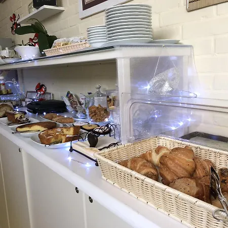 Il Raffaellino Bed & Breakfast